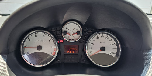 Peugeot 207 1.4 Sedan Allure 75cv