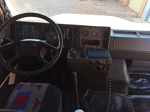 Imagem 3 de 3 de Scania 113