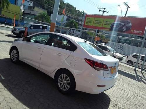 Imagem 6 de 9 de Hyundai Hb20s 1.6 Comfort Plus 16v Flex 4p Automático