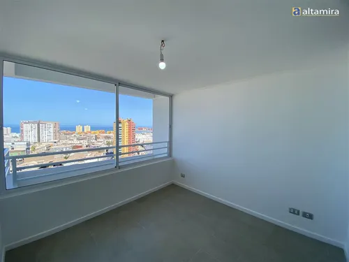 Departamento En Arriendo De 1 Dorm. En Iquique