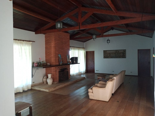 Imagem 3 de 16 de Sítio 15 Alqueires, Rica Em Água Com Açude, Nascente E Rio Na Propriedade, Casa Sede Com 3 Suítes, Sala Com Lareira,área Gourmet, Piquetes E Mangueira - St00151 - 70455553