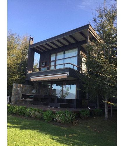 Imagen 2 de 30 de Maravillosa Casa Con Impresionante Vista Al Lago!!