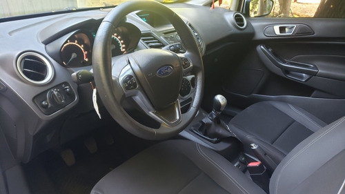 Ford Fiesta Kinetic Design 1.6 Se 120cv 2015