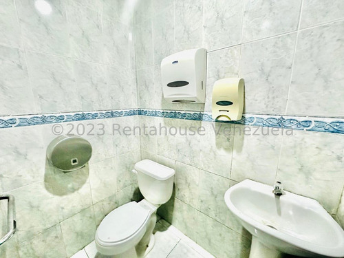 Imagen 23 de 30 de Edificio Comercial (3 Niveles) Alquiler Chacao Mls-23-30286