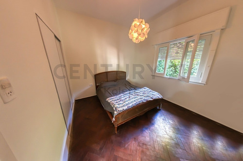 60 Entre 20 Y 21. Casa En Venta 3 Dormitorios, La Plata.-