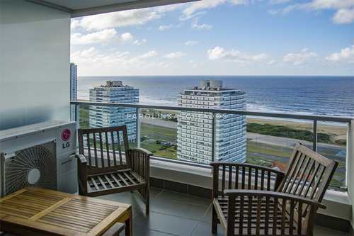 Departamento En Venta, Torre Nueva En Playa Brava. Wind Tower. 