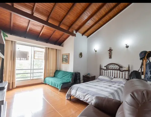 Casa En Venta En Loma De Los Balsos. Cod V16872
