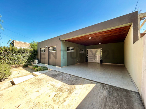 Venta | Casa / Lote Para Comercio, Sobre Av. Illia Funes
