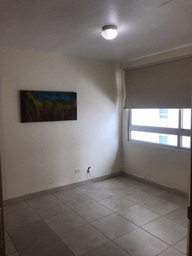 Imagen 5 de 14 de Venta De Apartamento En Ph Terrawind, San Francisco 19-11174