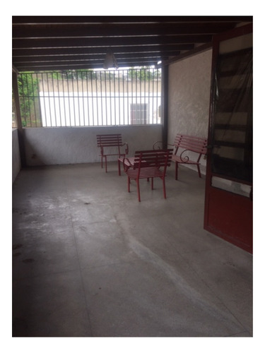 Se Vende Edificio 776m2 El Marqués 9386