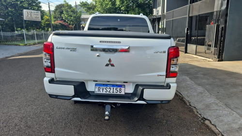 Mitsubishi L200 2.4 Triton Sport Hpe S Cab. Dupla 4x4 Aut. 4p