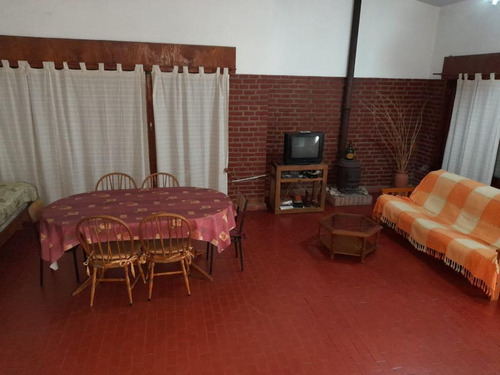 Casa De 3 Ambientes, Asador, Cocheras Cubiertas, Amoblada. Vendo O Permuto