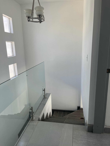 Tu Nuevo Hogar Te Espera En Ensenada B.c, Con 3 Habitaciones