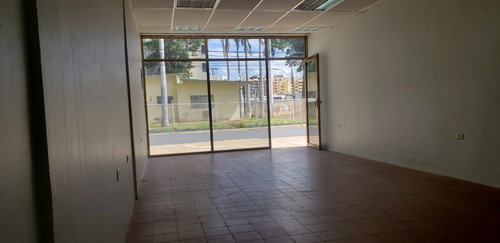 Imagen 4 de 13 de Casa Con Local En Venta, Carrera 9, Lecheria