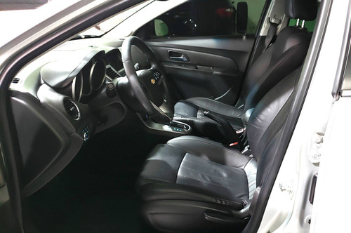 Imagem 6 de 9 de Chevrolet Cruze 1.8 Lt 16v Flex 4p Automático