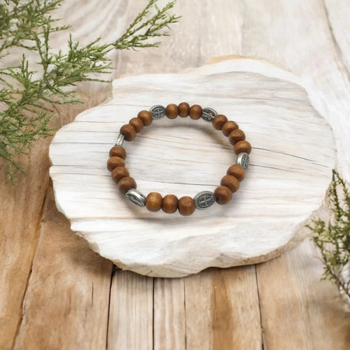 Pulseira Imbuia São Bento Com Medalha Prata Velha Comprimento 7.5 Cm Diâmetro 6 Cm