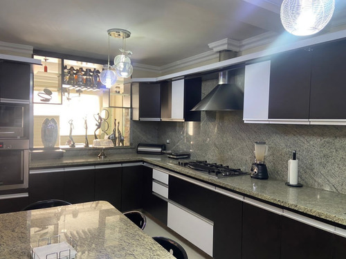 Imagen 3 de 25 de Townhouse En Venta San Diego Pozo La Esmeralda Gavip