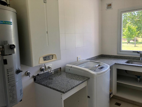 Casa 5amb. Con Parque En Barrio Privado Rumenco