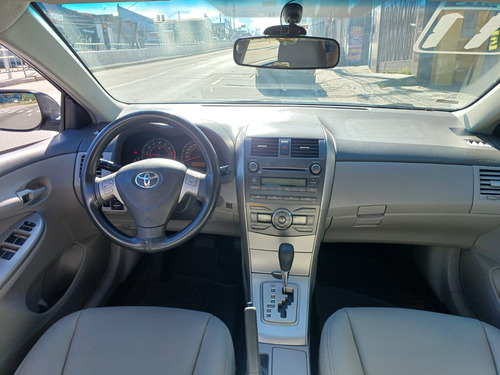 Toyota Corolla Corolla Sedan GLi 1.8 16V (flex) (aut)