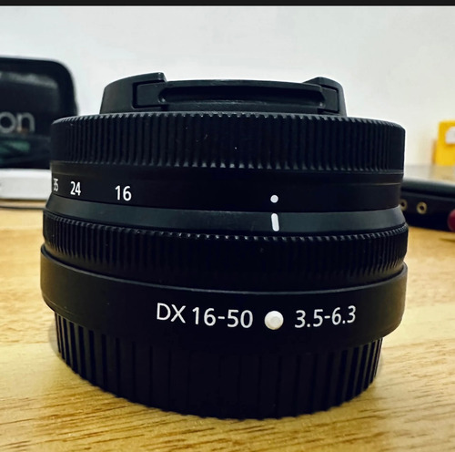 Lente Nikon Z Dx 16-50mm F/3.5-6.3 Vr Mirrorless Nikon Z Negro (Usado)