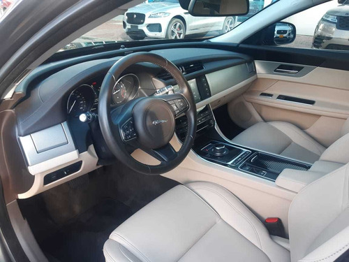 Jaguar Xf 2.0 L Pure 2017