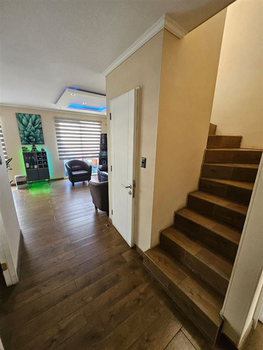 Casa En Venta De 3 Dorm. En Maipú