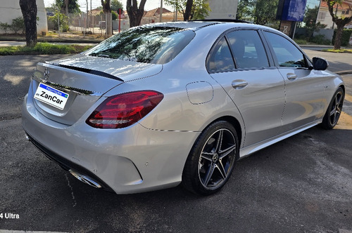 Mercedes-Benz Classe C 2.0 Avantgarde Turbo 4p