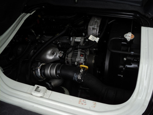 Kia Bongo 2.5 Std 4x2 Rs Turbo C/ Carroceria 2p 2014