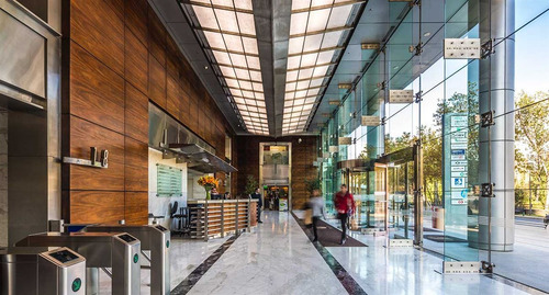 Amplia Y Luminosa Oficina En Planta Libre, Las Condes