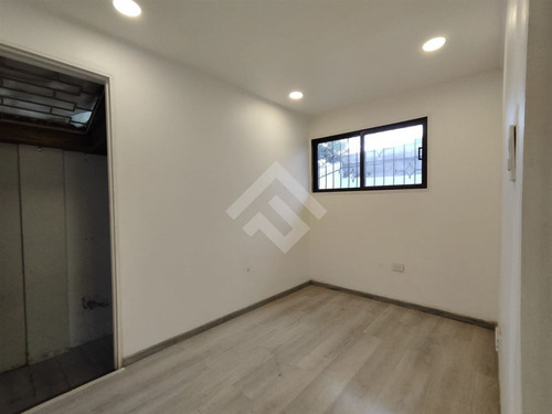 Casa En Venta De 3 Dorm. En Ñuñoa Vecina A Parque Juan Xxiii