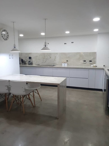 Imagen 4 de 27 de Apartamento Amoblado C/planta Eléctrica 100%, En El Parral C-4869403