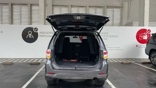 Toyota Fortuner 2.7l 4x2