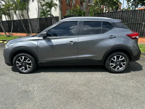 Nissan Kicks 1.6 Sense