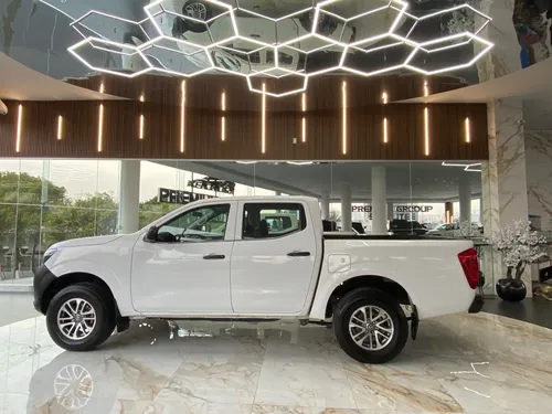 Nissan NP300 2.5 Doble Cabina S Aa Pack Seg Mt