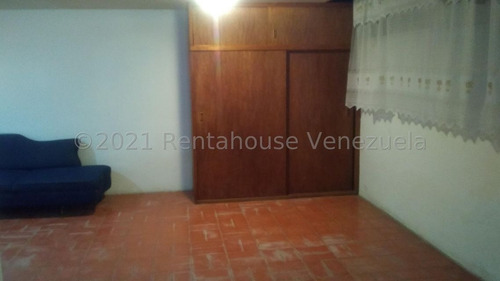 Imagen 6 de 9 de Casa En Venta Los Chorros Mls #21-23644