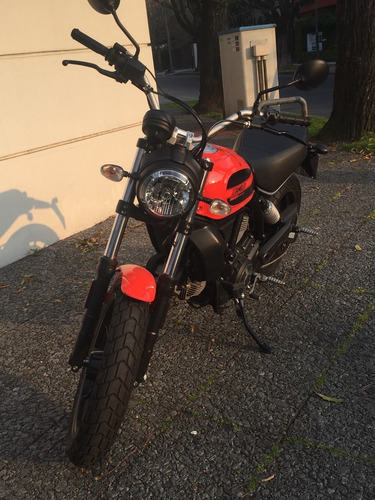 Ducati Scrambler Sixty2 400cc