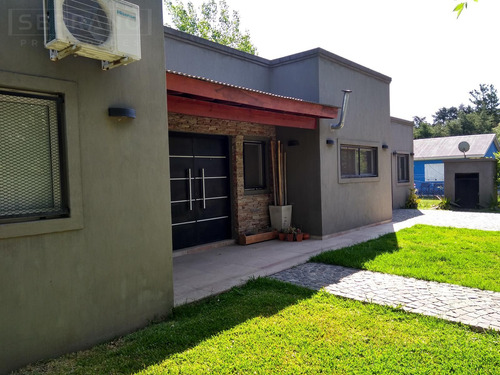 Venta Casa 4 Ambientes, Jacuzzi. Apta Credito. Parque Sakura. Exaltacion De La Cruz