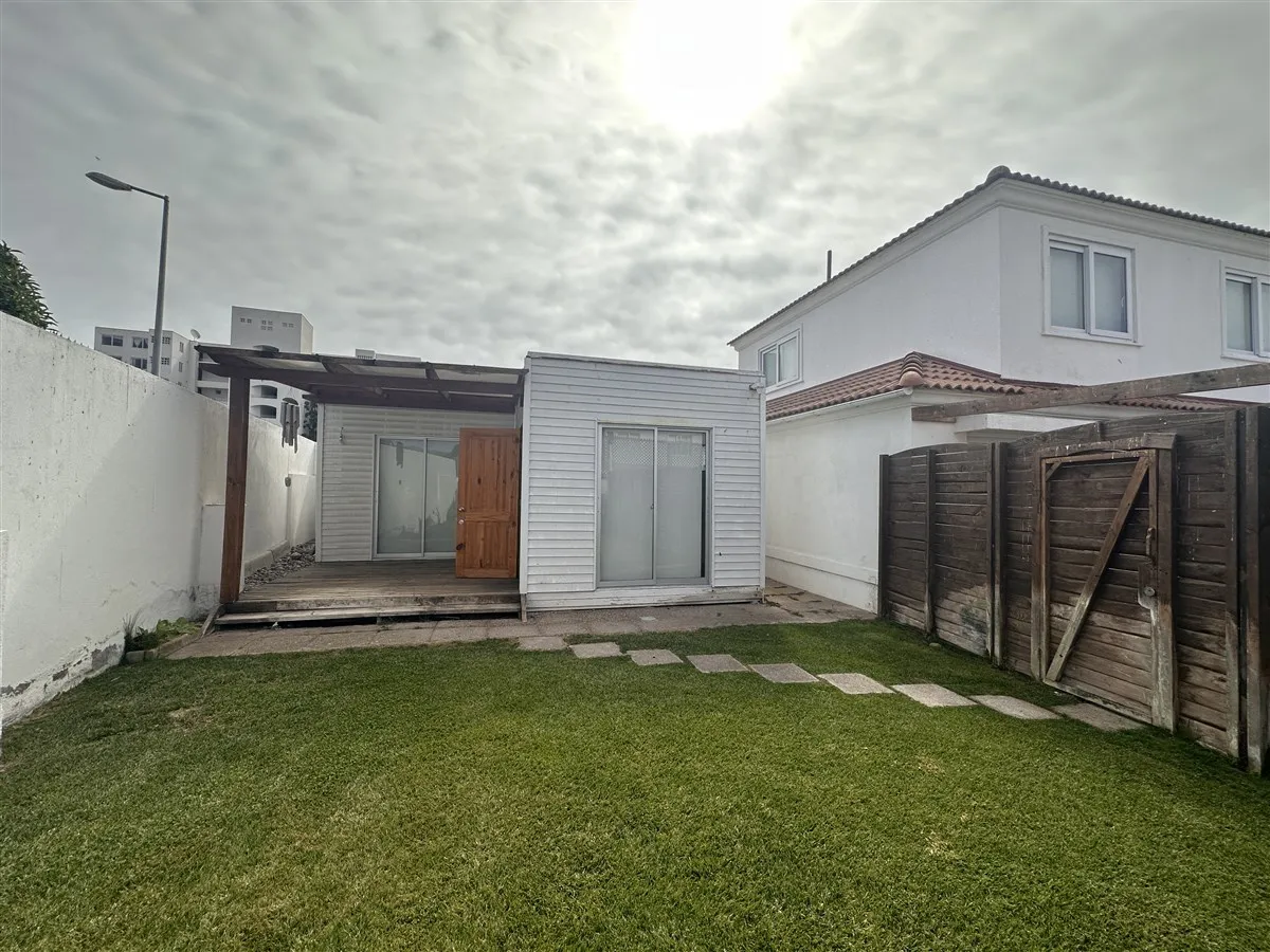 Imagen 1 de 5 de Casa En Arriendo De 1 Dorm. 1 Baño En La Serena