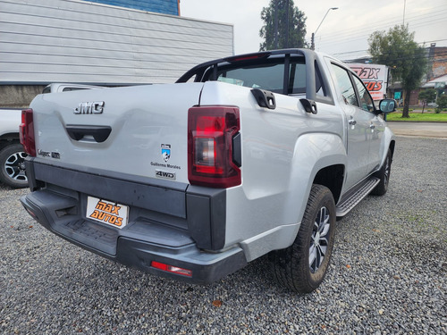 JMC Vigus Plus 2.0T 4X4 Mt
