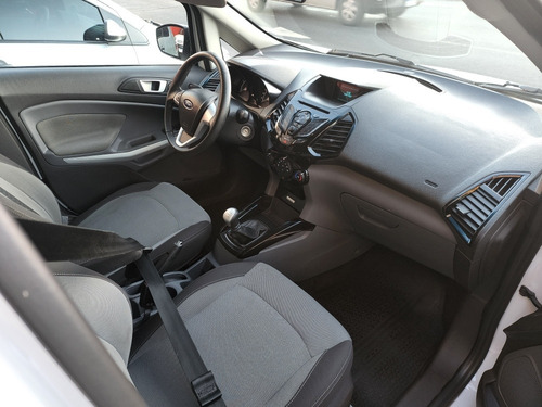 Imagen 5 de 13 de Ford Ecosport 2016 1.6 Freestyle 110cv 4x2