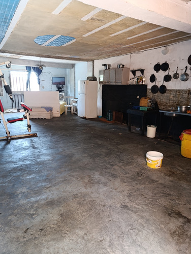 Local En Venta A Pie De Calle Av. Las Ferias Clientes D. (lp