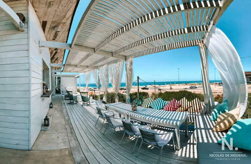 Casa En Venta Con Vista Al Mar, El Chorro