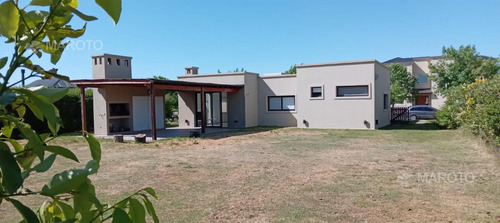 Imagen 18 de 20 de Casa En Venta Y Alquiler En El Canton - Maroto Propiedades
