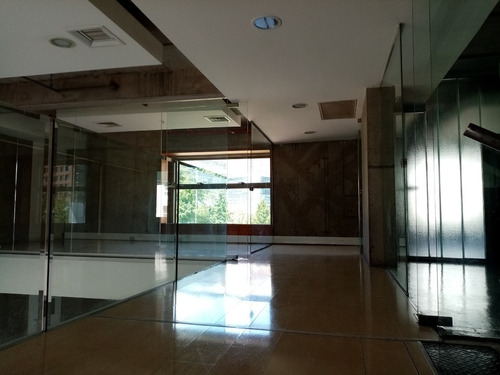 Lindo Local De 462 M2 Con Gran Acceso Desde La Calle