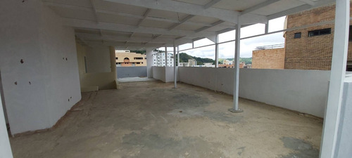 Imagen 16 de 22 de Penthouse Urb. La Trigaleña Valencia 0412-4860923.