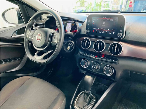 Imagem 7 de 9 de Fiat Cronos 1.8 E.torq Flex Precision At6