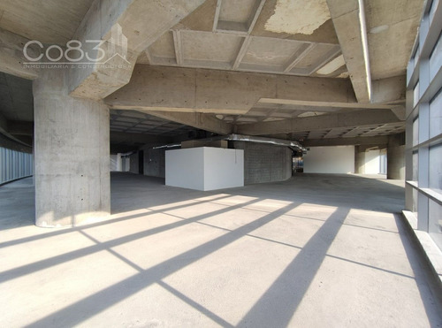 Renta - Oficina - Summit - 2,012m2 - Piso 6