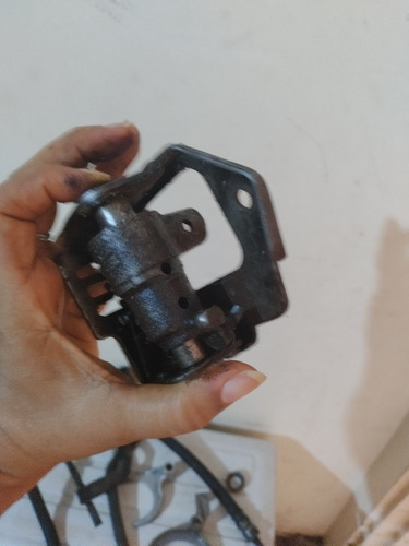 Imagen 2 de 5 de Cachicama, Caja Para Ford Festiva Y Turpial