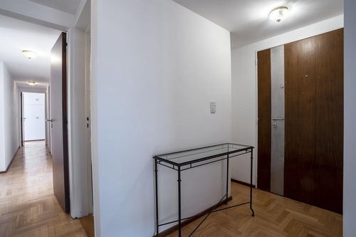 Venta Departamento 4 Amb Cochera Baulera Piso 11 Vista 360- Martinez
