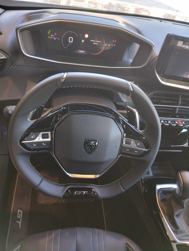 Peugeot 2008 1.0T Gt